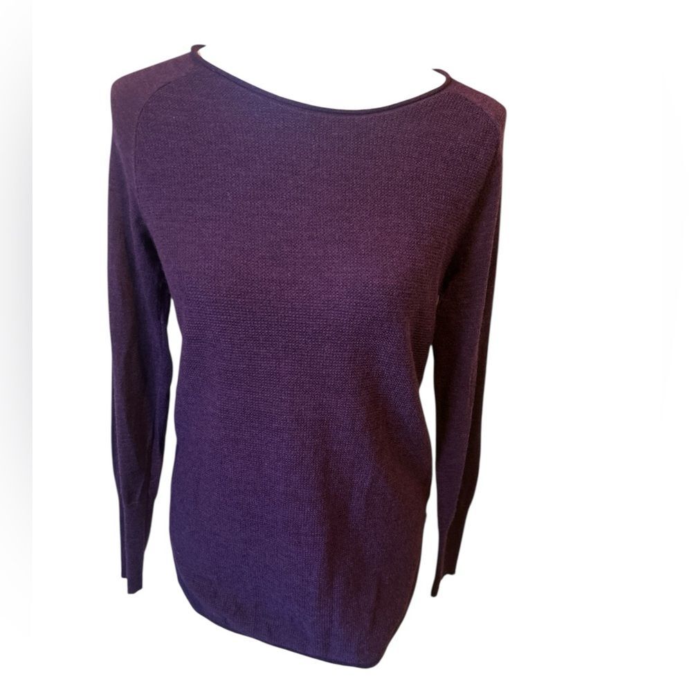 Tahari Purple Long-Sleeve Crewneck Sweater Large
